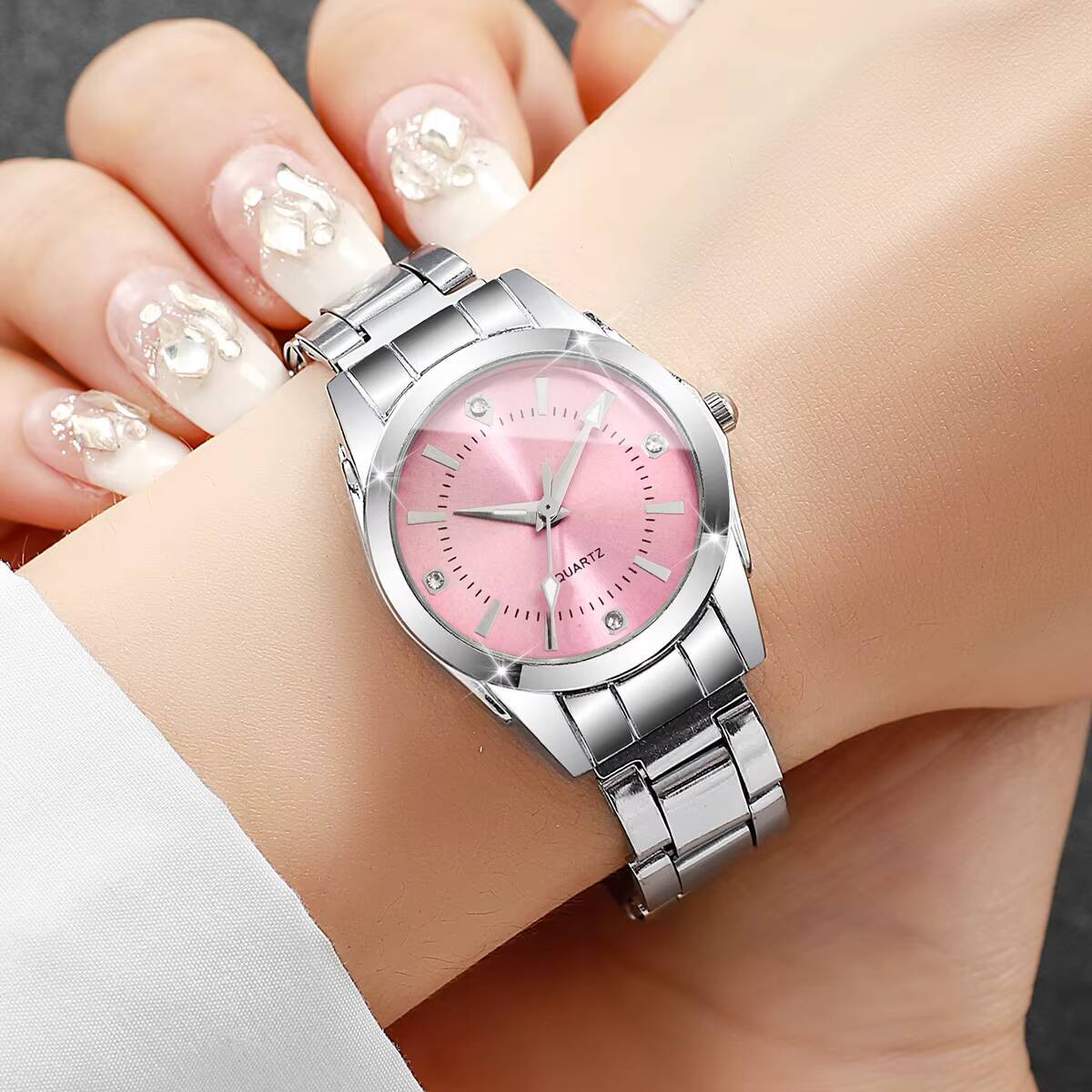 Lüks Rhinestone Kadın Saatler  - Luxury Watch Gift Box incelemesi ve fiyatı